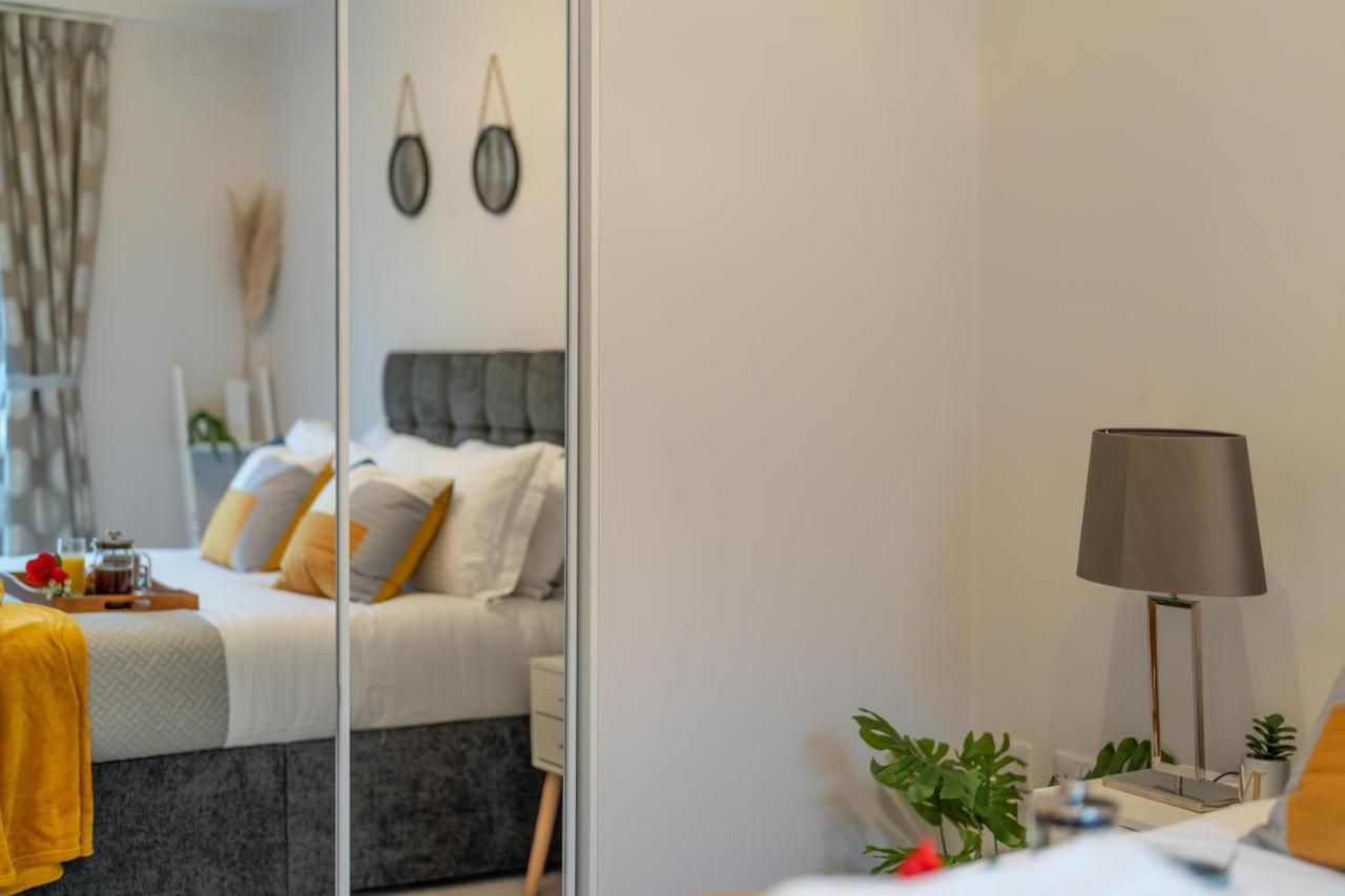 Windsor Luxury Studio Apartment Exterior photo