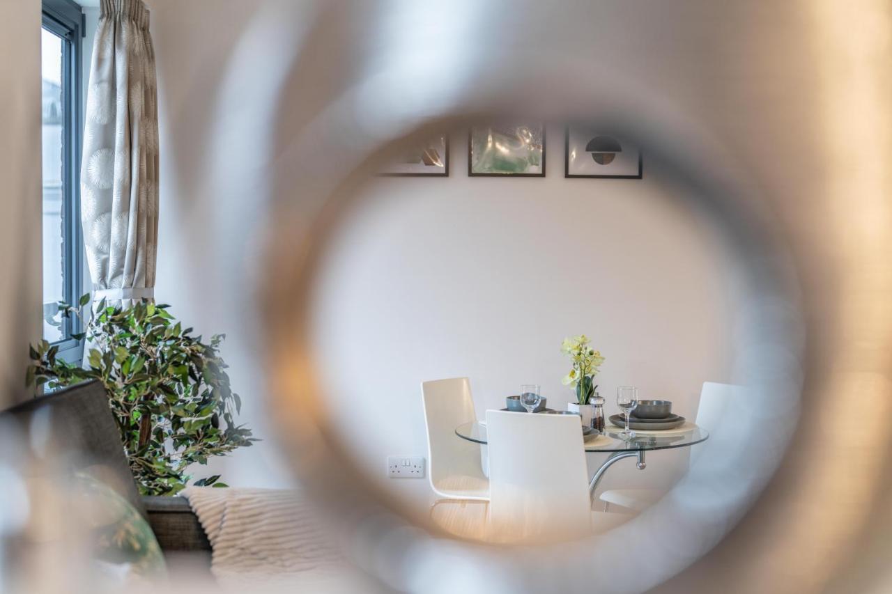 Windsor Luxury Studio Apartment Exterior photo